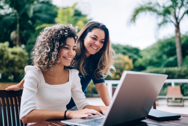 mother parenting her teenage daughter with borderline personality disorder