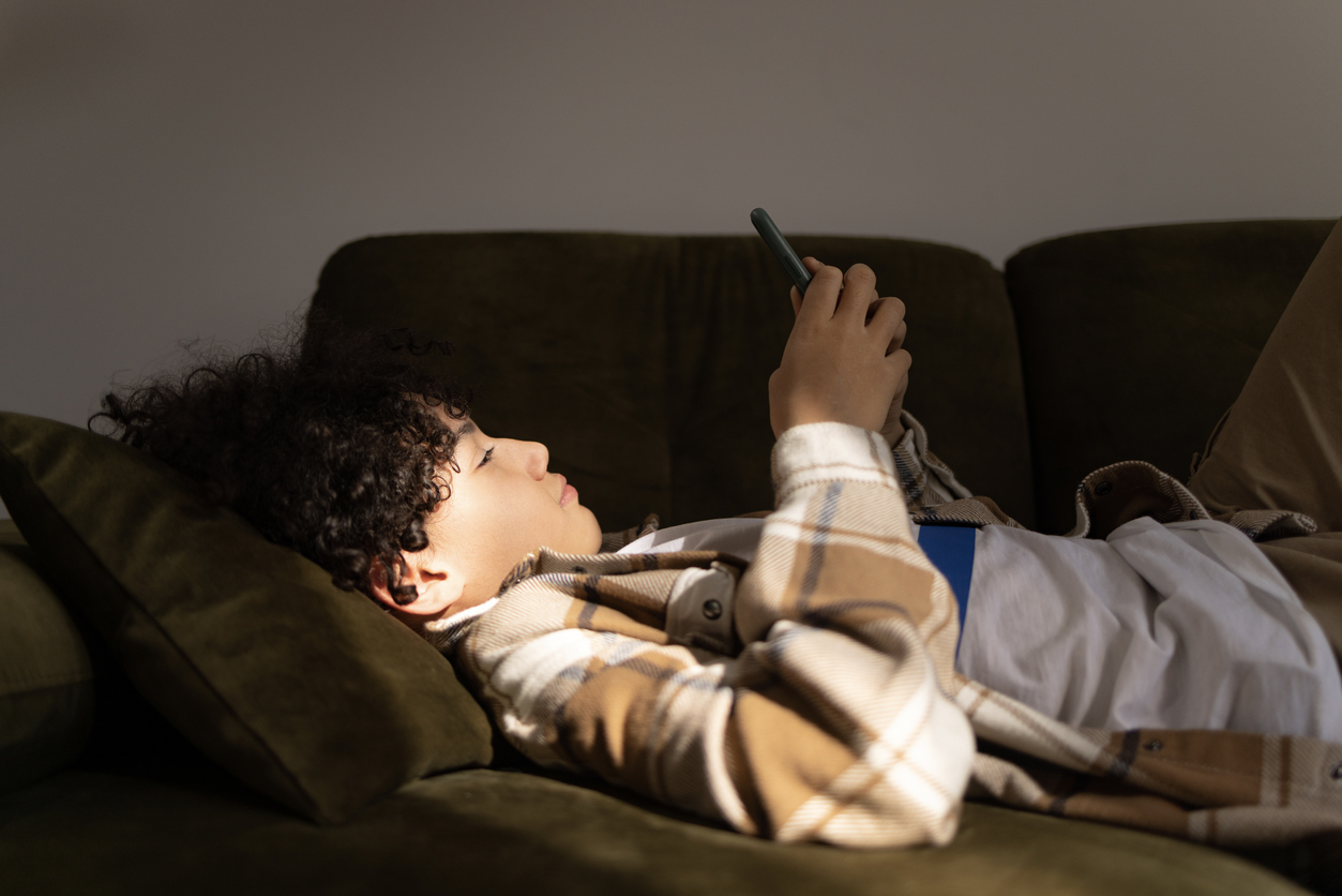 The Link Between Screen Time and Anxiety in Teens