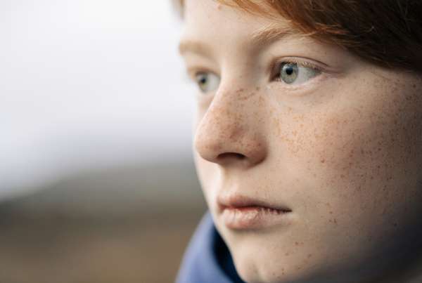 Helping Your Teen Navigate Holiday Depression and Anxiety - Visions Treatment Centers